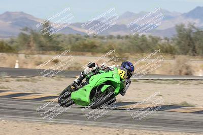 media/Nov-16-2025-Race Pace (Sun) [[8c5fa54630]]/Verified Riders/7-Turn 4 (1155am)/